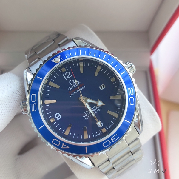 ブランド時計角部分ディテール